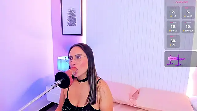 lauren stone  online show from March 14, 7:48 pm