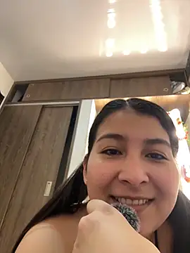 evelyn 1702 online show from April 1, 10:40 pm