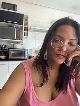 AuroraChest online show from April 2, 3:20 pm