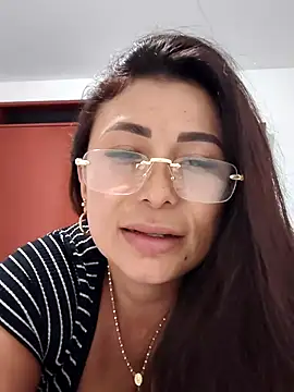 mia mancinii online show from March 27, 5:09 am