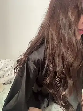 Veliora online show from April 27, 10:01 am