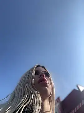 Steffi Snowbunny online show from March 18, 12:43 pm