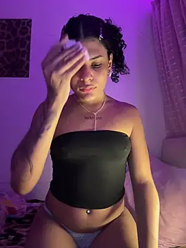 luluzinhax online show from July 11, 5:07 am