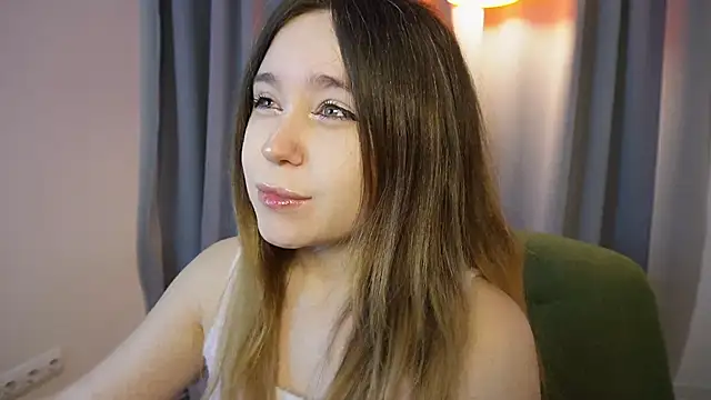 Lina Glow online show from March 14, 6:47 am