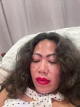Lindarossyta online show from June 16, 7:04 pm
