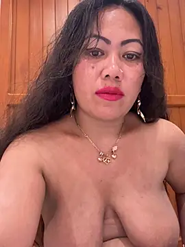 Lindarossyta online show from June 15, 7:03 pm