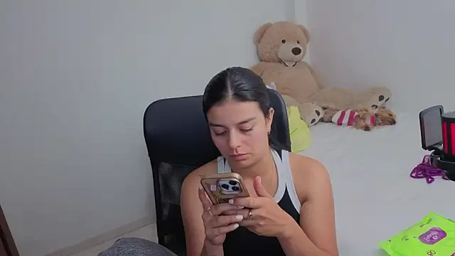 valerihouse online show from March 6, 2:17 am