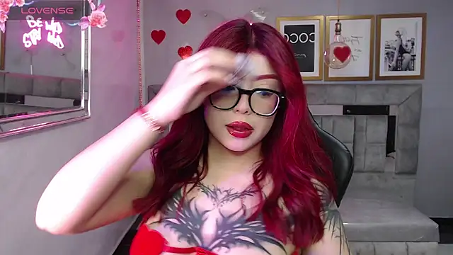 Red Bunny v online show from April 11, 1:59 pm