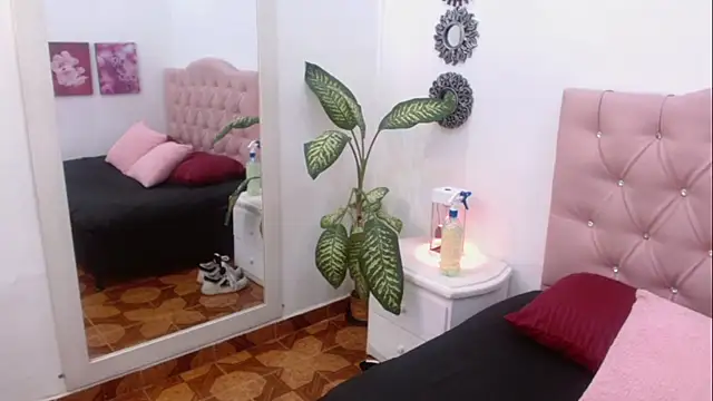 ivy scorpio online show from September 12, 1:29 pm