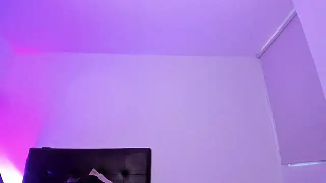  paulaaa online show from April 22, 11:02 pm