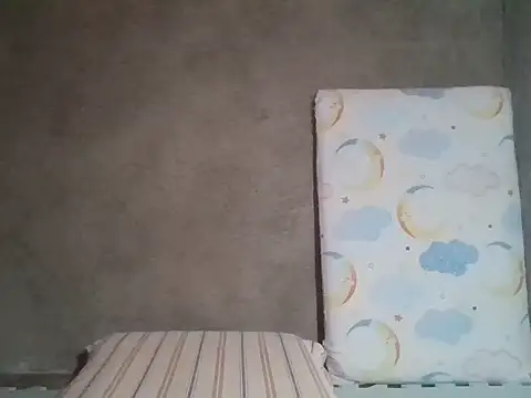 SexyHotCumx online show from March 27, 2:57 am