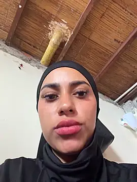 AlannaEvons online show from March 27, 7:03 pm