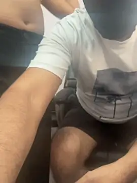 LOVE4GIRL online show from April 16, 10:59 am