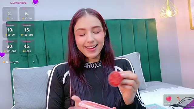 Ashley Evans22 online show from April 17, 10:56 pm