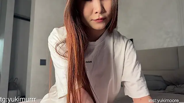iamyuki online show from May 13, 1:44 am