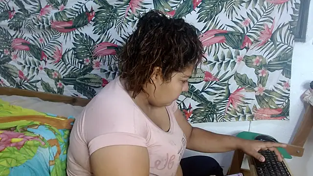 69smallstar online show from July 29, 11:54 am