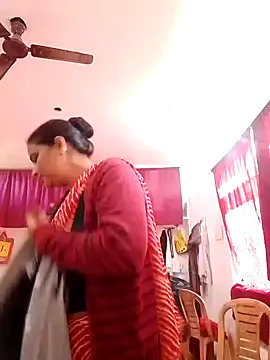 Suhani hot12 online show from December 20, 3:32 am