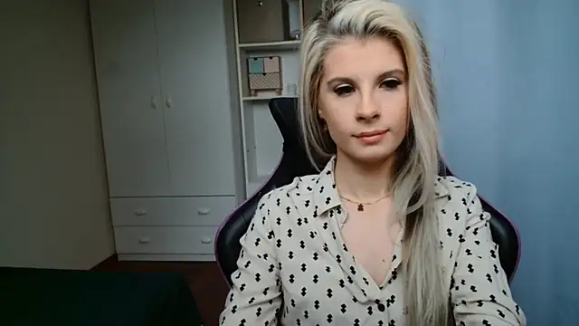 KristineGlow online show from May 9, 6:48 am