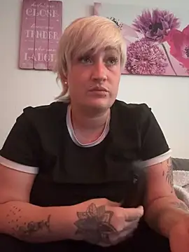 Rozendefotz online show from April 11, 5:49 pm