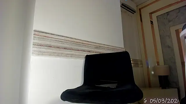 Ariel Versace online show from March 5, 2:02 pm