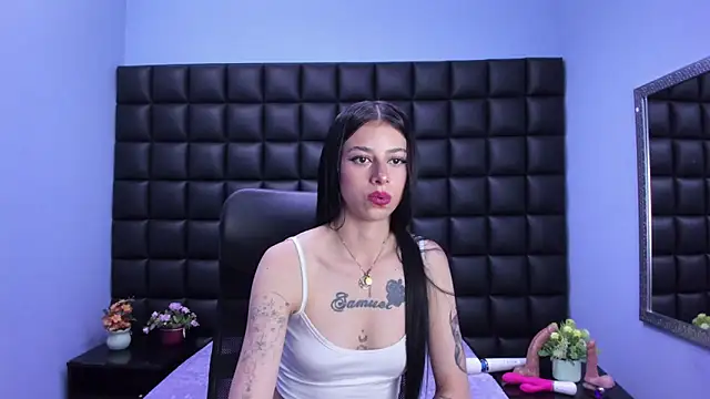 Dulce Miaa  online show from April 6, 6:31 pm