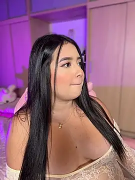 Emiily Moore1 online show from July 18, 12:03 am