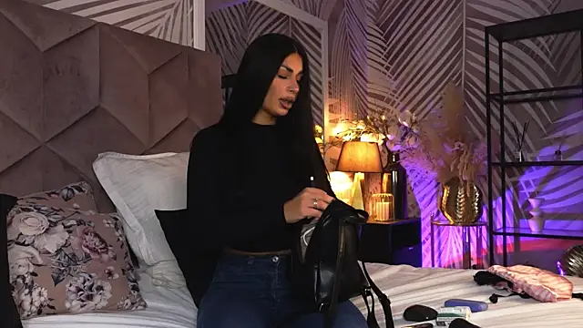 EvaRhea online show from April 2, 3:04 am