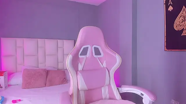 SammyRose  online show from March 7, 6:59 pm