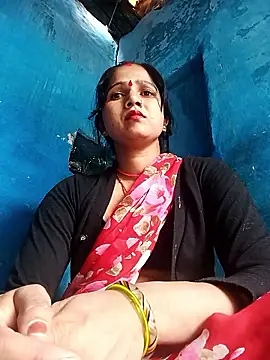 Jooli xx online show from March 26, 9:22 am