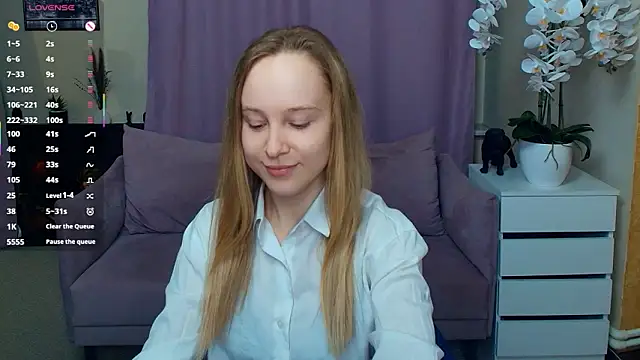 SoonMoor online show from March 26, 6:42 pm