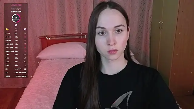 Angeel Kate online show from March 5, 3:30 pm