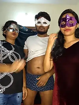 Family02 online show from September 22, 3:32 pm