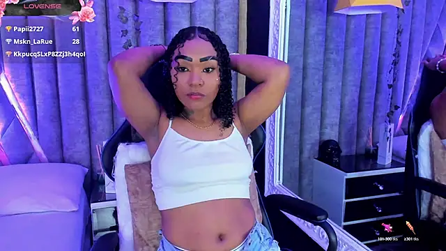 SkylerBloomm online show from May 16, 1:52 am