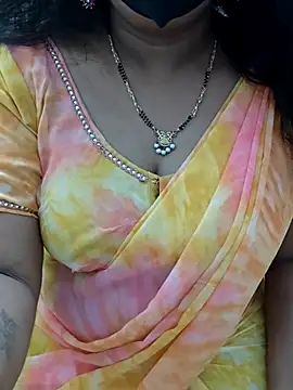 luci-queen online show from June 18, 5:18 pm