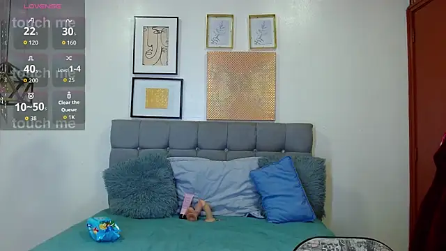  naomi s online show from April 14, 1:55 pm