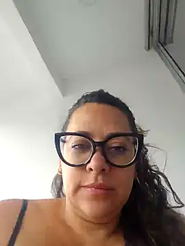 Nicoleefaith  online show from April 1, 12:39 pm