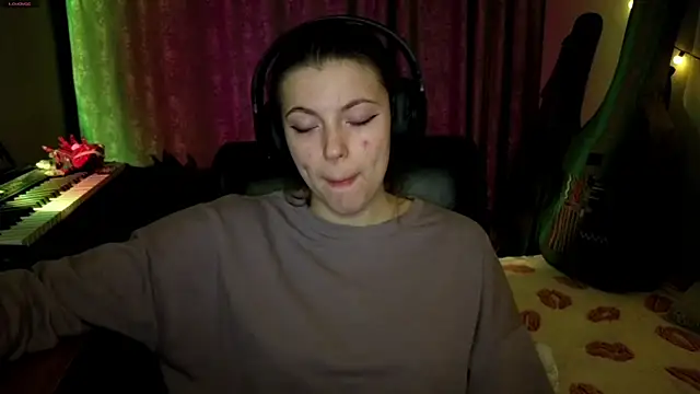 CutieAnny online show from April 10, 9:32 pm