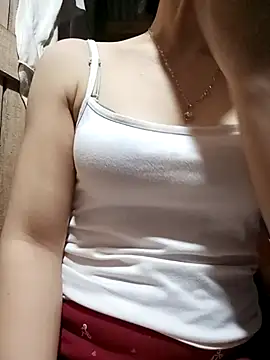 LucyyLy online show from March 25, 2:09 pm