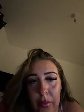 Lulumayxx online show from April 2, 10:29 pm