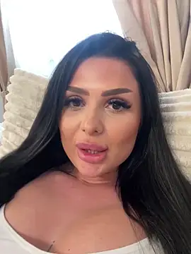 KylieKroftt online show from April 7, 4:47 am