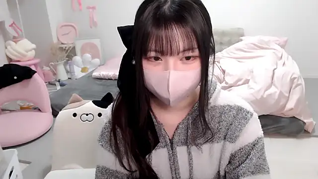 moka-neko online show from April 17, 2:08 pm