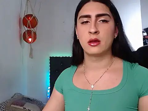 lola diez online show from March 12, 8:33 pm