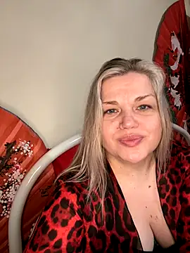 Nayvessa online show from November 14, 7:03 pm