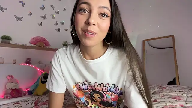 keirasworld online show from June 8, 12:17 am