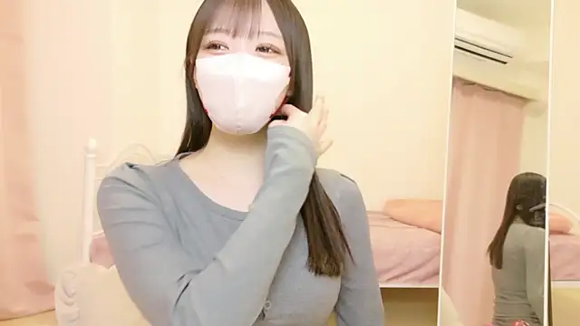 roachan  online show from March 5, 12:34 pm