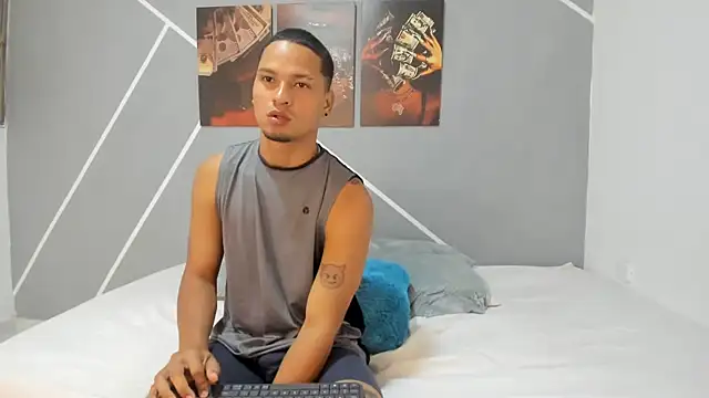 Sexy777Couple online show from May 16, 2:03 am