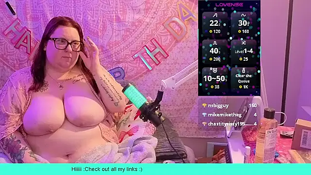 brookenicole3003 online show from May 25, 12:42 am