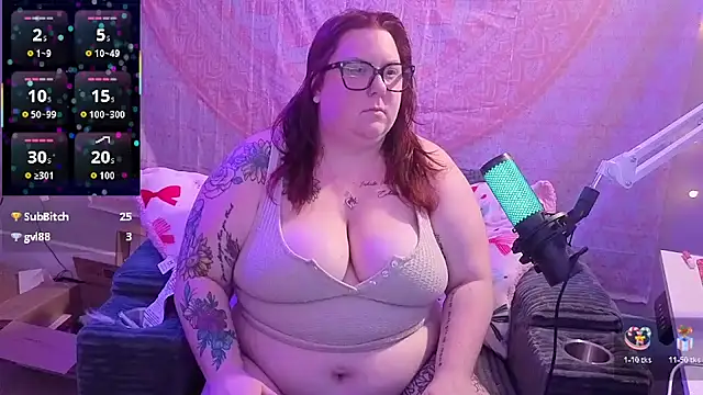 brookenicole3003 online show from May 18, 8:09 am
