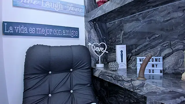 foxy zoe online show from March 6, 6:25 pm