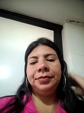 kinky momm online show from April 27, 5:32 pm